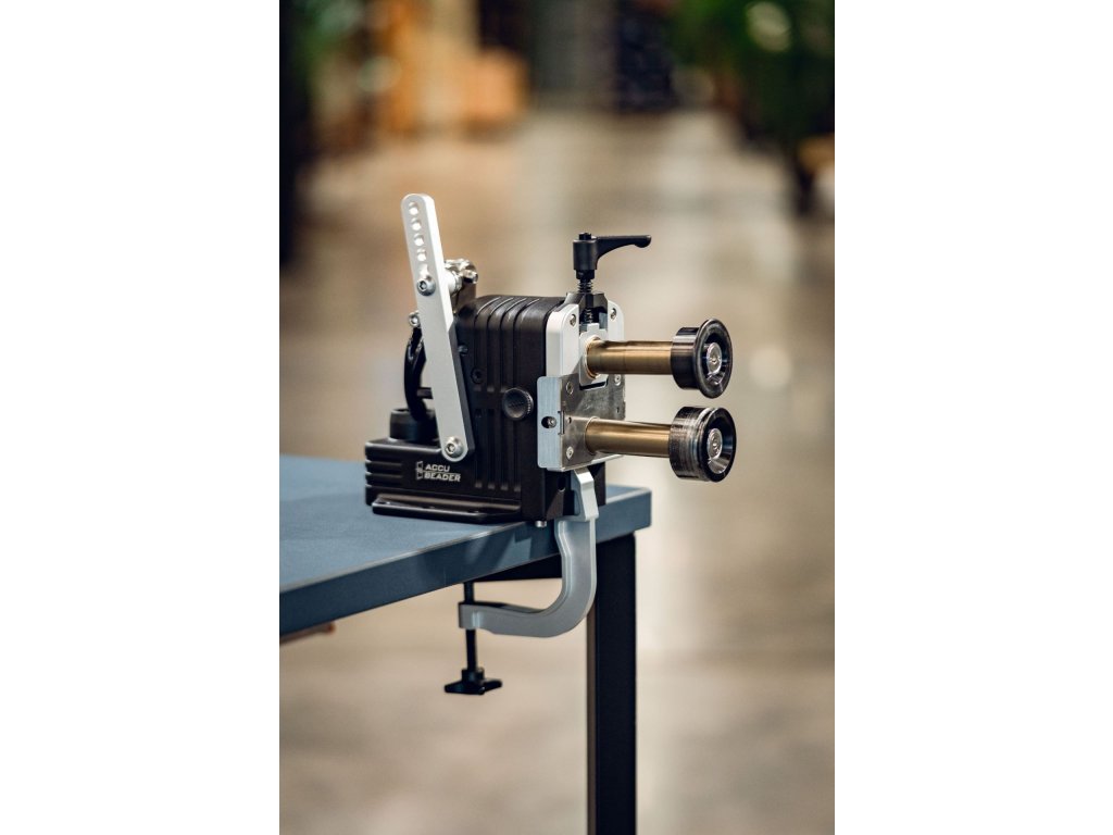 Signovací a obrubovací stroj do AKU vrtačky - Accubeader